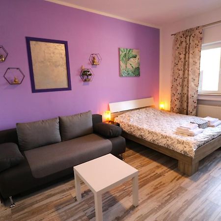 Charming Cozy Studio - Old Town - Free Minibar Apartment Bucureşti Ngoại thất bức ảnh