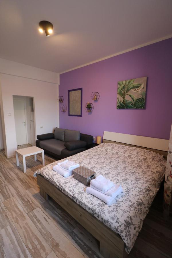 Charming Cozy Studio - Old Town - Free Minibar Apartment Bucureşti Ngoại thất bức ảnh