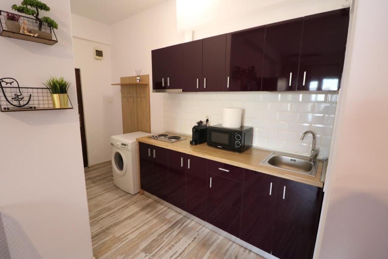 Charming Cozy Studio - Old Town - Free Minibar Apartment Bucureşti Ngoại thất bức ảnh