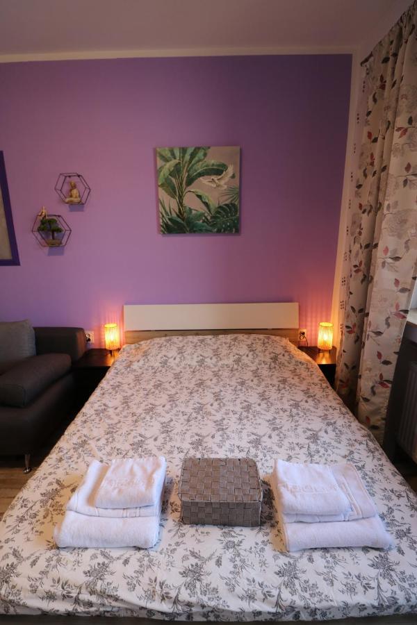 Charming Cozy Studio - Old Town - Free Minibar Apartment Bucureşti Ngoại thất bức ảnh