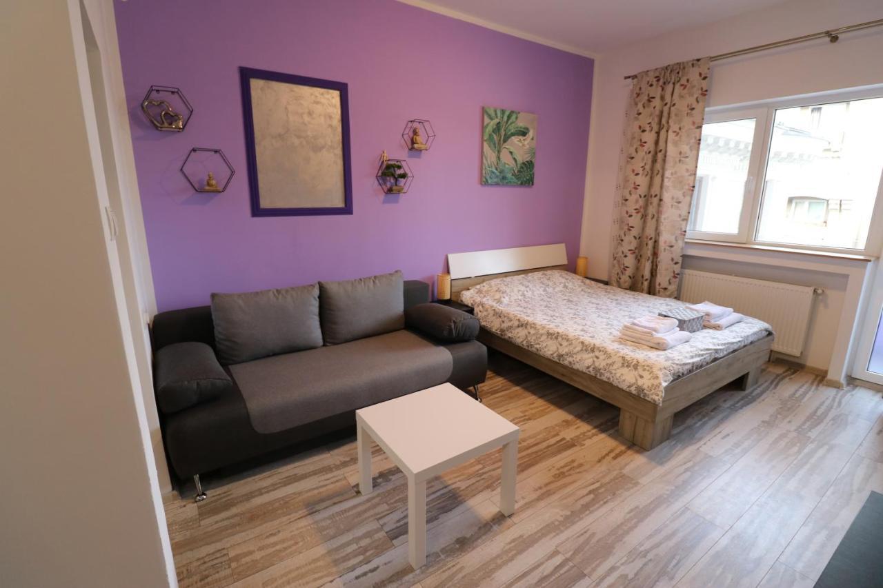Charming Cozy Studio - Old Town - Free Minibar Apartment Bucureşti Ngoại thất bức ảnh