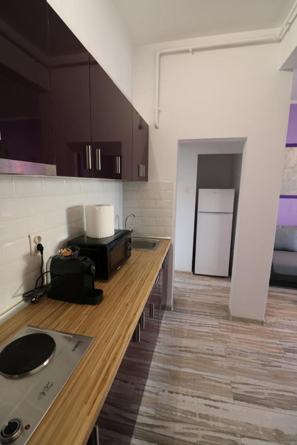 Charming Cozy Studio - Old Town - Free Minibar Apartment Bucureşti Ngoại thất bức ảnh
